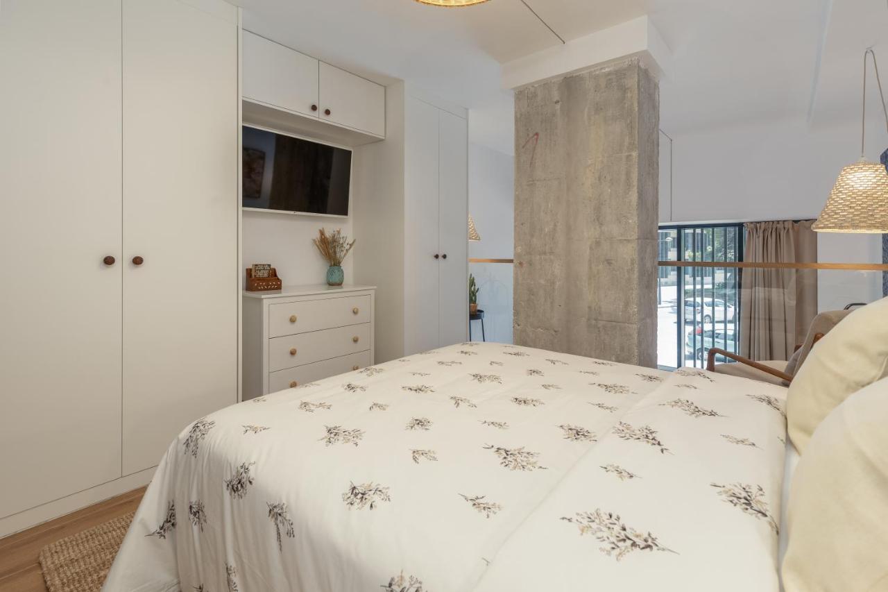 Apartup Opera Loft Love Valenza Esterno foto
